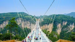 Why famous glass bridges are being closed permanently